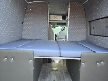 2012 Mercedes-Benz Sprinter, серебристый, 3000000 рублей - вид 5
