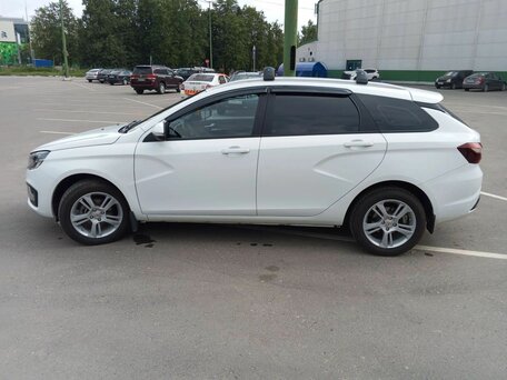 2024 Lada (ВАЗ) Vesta SW I Рестайлинг (NG), белый, 1340000 рублей, вид 4
