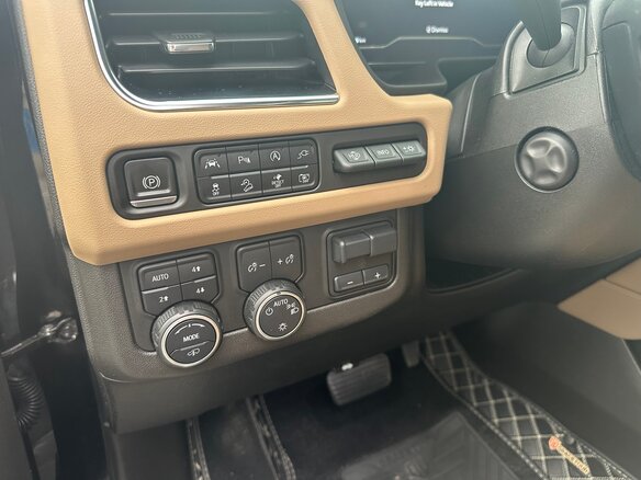 2022 Chevrolet Tahoe V, чёрный, 7500000 рублей - вид 11