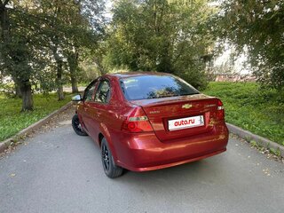 2009 Chevrolet Aveo I Рестайлинг, красный, 430000 рублей, вид 5