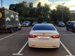 2011 Hyundai Sonata VI (YF), белый, 900000 рублей, вид 3