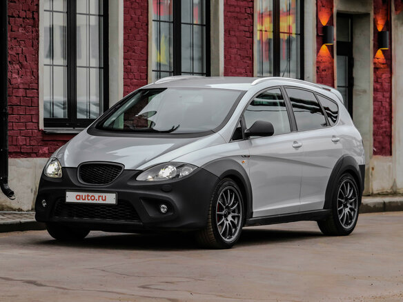 2012 SEAT Altea Freetrack I Рестайлинг, серебристый - вид 1