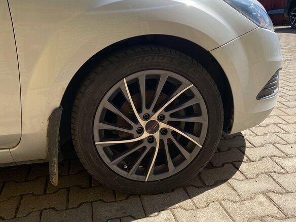 2010 Ford Focus II Рестайлинг, серебристый, 700000 рублей - вид 8