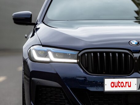 2021 BMW 5 серии 530d xDrive VII (G30/G31/G38) Рестайлинг, синий, 7200000 рублей, вид 5