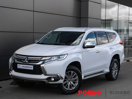 Mitsubishi Pajero Sport III
