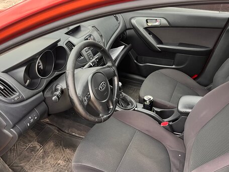2009 Kia Cerato 5-speed II, оранжевый, 495000 рублей, вид 3
