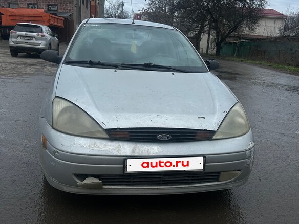 2001 Ford Focus I (North America), серебристый, 230000 рублей - вид 1