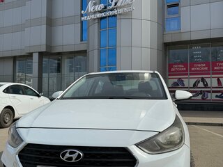2019 Hyundai Solaris II, белый, 1220000 рублей, вид 2