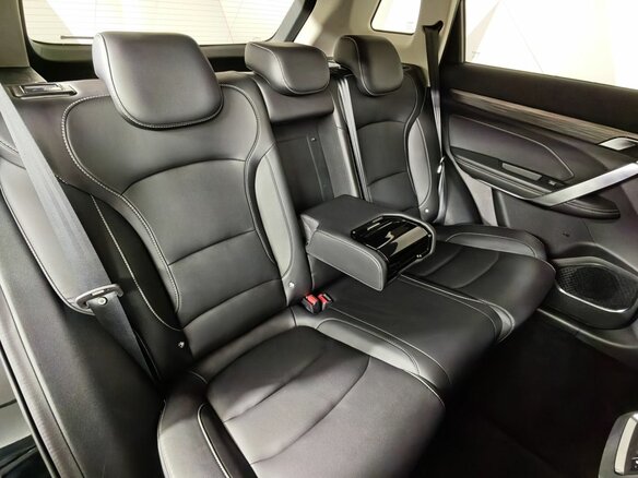 2023 Geely Atlas Pro, чёрный, 1759000 рублей - вид 16