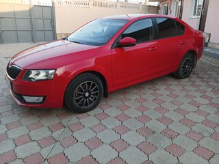 2014 Skoda Octavia III (A7), красный, 875000 рублей, вид 3