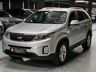 2018 Kia Sorento II Рестайлинг, серебристый, 2150000 рублей, вид 3