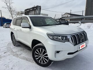 2019 Toyota Land Cruiser Prado 150 Series Рестайлинг 2, белый, 4950000 рублей, вид 2