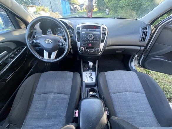 2011 Kia Ceed I Рестайлинг, серебристый, 650000 рублей - вид 10