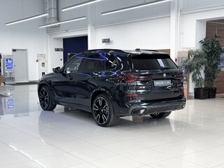 2024 BMW X5 40d IV (G05/G18) Рестайлинг, чёрный, 12999000 рублей, вид 5
