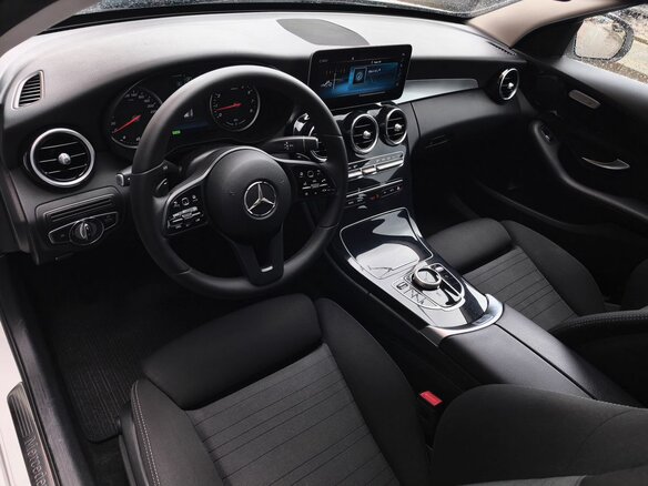 2019 Mercedes-Benz C-Класс 200 IV (W205) Рестайлинг, белый, 2099000 рублей - вид 4