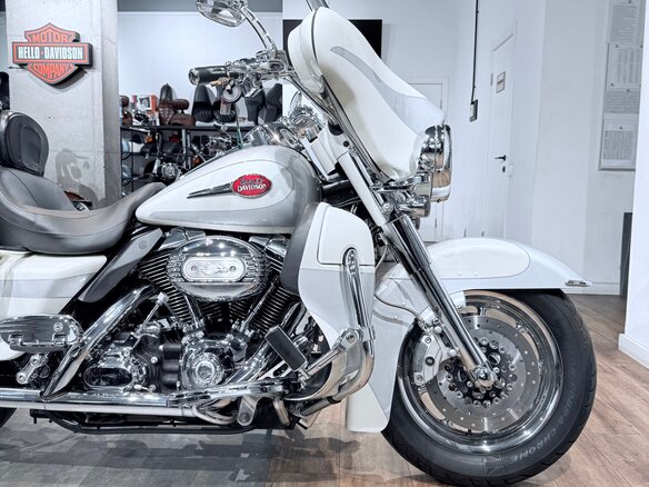 2008 Harley-Davidson Electra Glide, белый, 1199000 рублей - вид 11