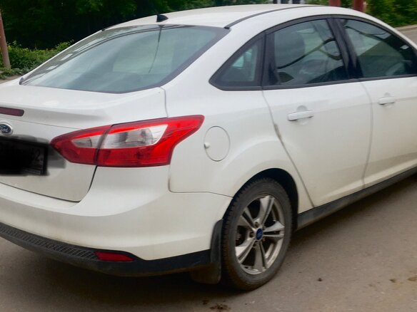2012 Ford Focus III, белый - вид 3