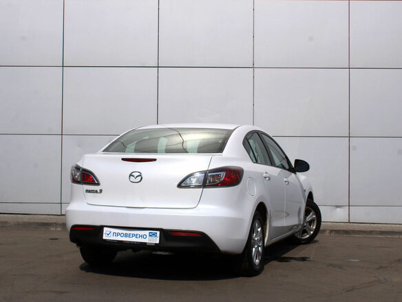 2011 Mazda 3 II (BL) Рестайлинг, белый - вид 2