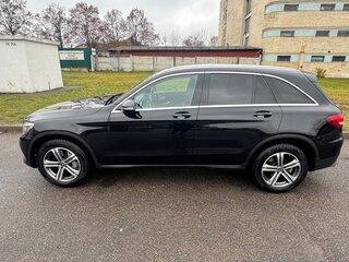 2018 Mercedes-Benz GLC 300 I (X253), чёрный, 2547144 рублей, вид 4