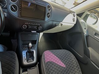 2013 Volkswagen Tiguan I Рестайлинг, чёрный, 1370000 рублей, вид 5