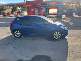 2011 Hyundai Solaris I, синий, 405000 рублей, вид 2