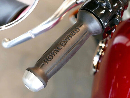 2024 Royal Enfield INT650, красный, 650000 рублей, вид 5