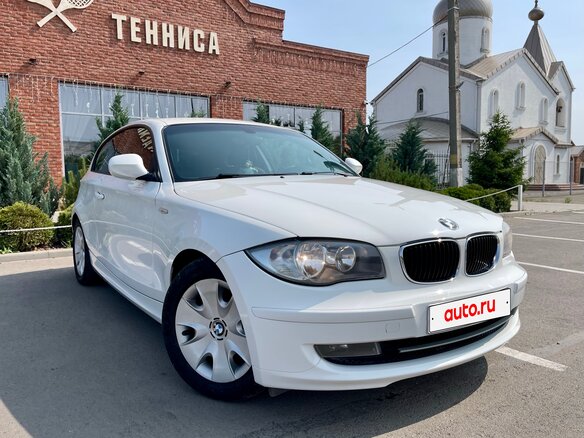 2011 BMW 1 серии 116i I (E81/E82/E87/E88) Рестайлинг, белый, 900000 рублей - вид 6