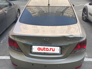 2011 Hyundai Solaris I, бежевый, 620000 рублей, вид 3
