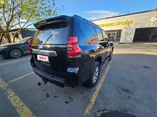 2019 Toyota Land Cruiser Prado 150 Series Рестайлинг 2, чёрный, 5950000 рублей, вид 4