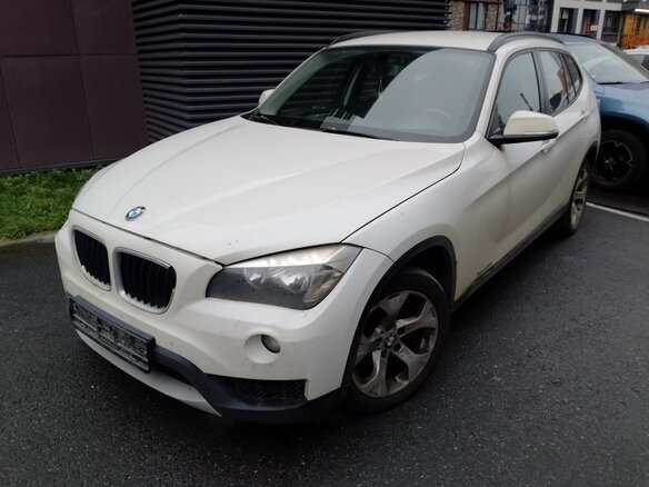 2013 BMW X1 20i I (E84) Рестайлинг, белый, 1100000 рублей - вид 1