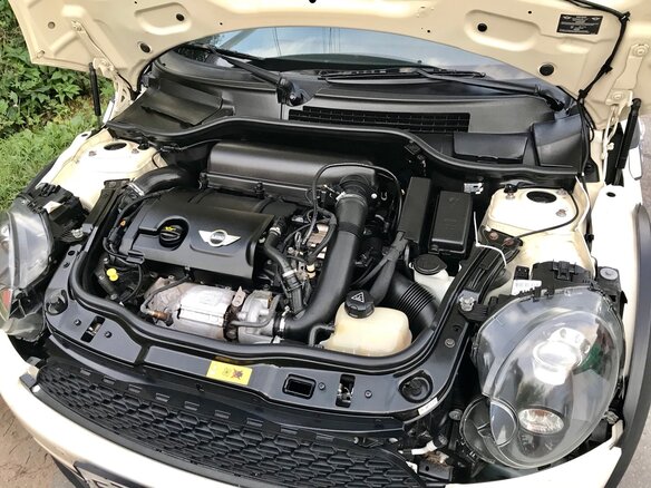 2011 Mini Hatch Cooper S II (R56) Рестайлинг, белый - вид 19