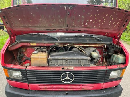 1987 Mercedes-Benz 609D, красный, 750000 рублей, вид 5
