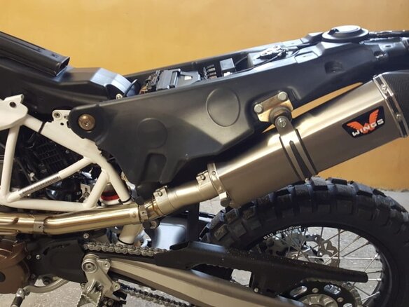 2017 Husqvarna 701 Enduro, белый - вид 16