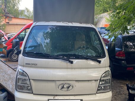 2008 Hyundai Porter II, белый, 1000000 рублей, вид 1