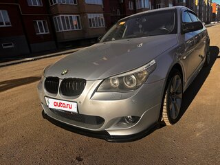2005 BMW 5 серии 525i V (E60/E61), серебристый, 1350000 рублей, вид 2