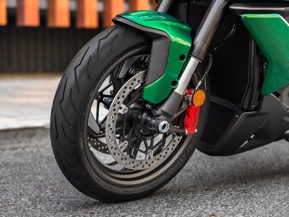 2024 Ducati Diavel V4, зелёный, 9900000 рублей - вид 8