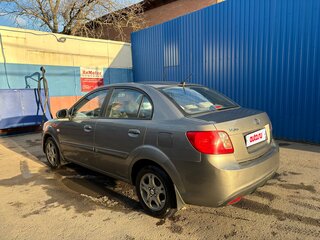 2009 Kia Rio II Рестайлинг, серый, 520000 рублей, вид 5
