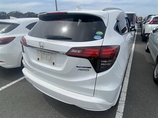 2018 Honda Vezel I, белый, 1850000 рублей, вид 3