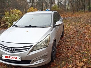 2016 Hyundai Solaris I Рестайлинг, серебристый, 597000 рублей, вид 1