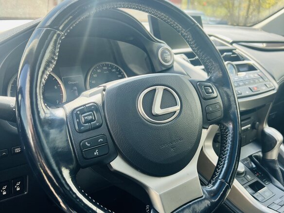2015 Lexus NX 200t I, серый, 3000000 рублей - вид 15