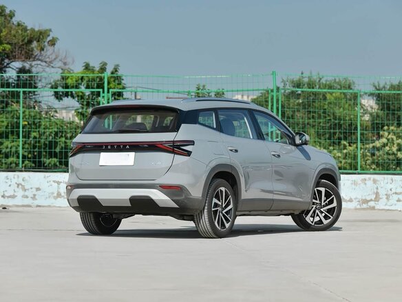2026 Jetta VS8, серый, 2350000 рублей - вид 2