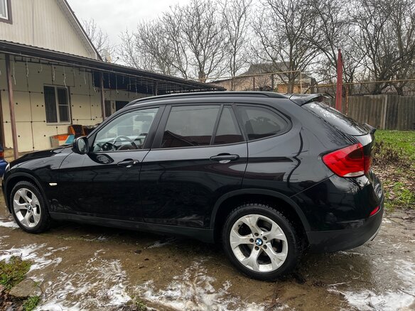 2012 BMW X1 18i I (E84), чёрный, 1020000 рублей - вид 4