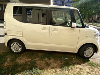 2017 Honda N-BOX I Рестайлинг, белый, 1000000 рублей, вид 4