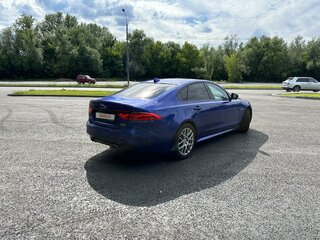 2018 Jaguar XF II, синий, 3000000 рублей, вид 4
