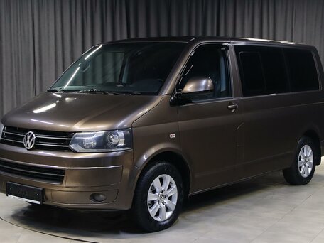 2012 Volkswagen Multivan T5 Рестайлинг, коричневый, 1899000 рублей, вид 1