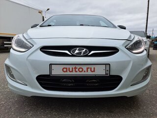 2013 Hyundai Solaris I, белый, 1200000 рублей, вид 1