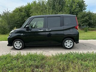 2022 Toyota Roomy I Рестайлинг, чёрный, 1400000 рублей, вид 4
