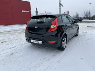 2013 Hyundai Solaris I, чёрный, 800000 рублей, вид 2