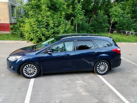 2013 Ford Focus III, синий, 880000 рублей, вид 3