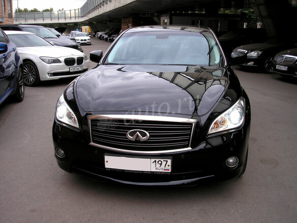 2010 Infiniti M M25 IV, чёрный - вид 1